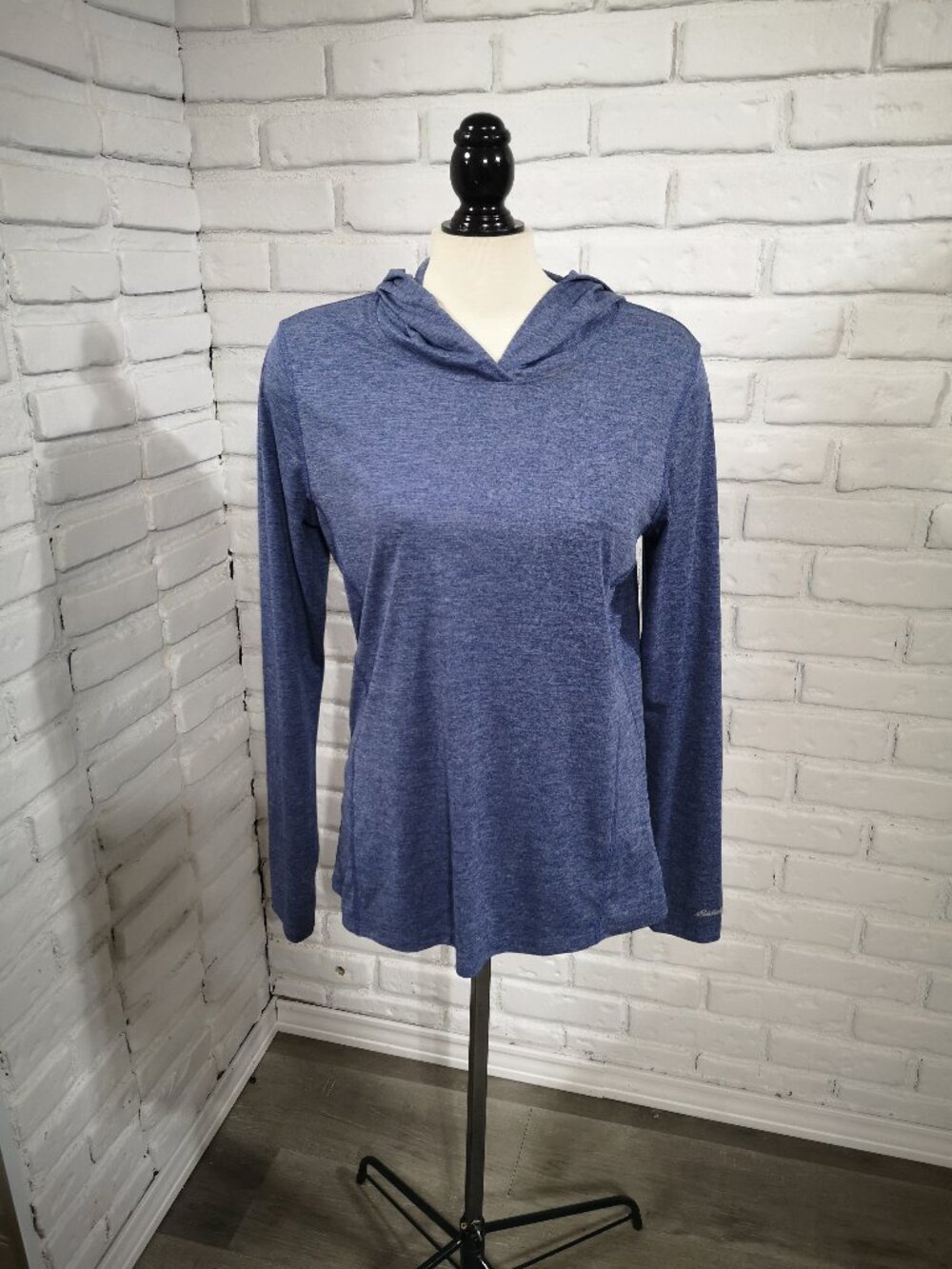 Eddie Bauer Ladies Size Large Blue Long Sleeves Lightweight Hoodie